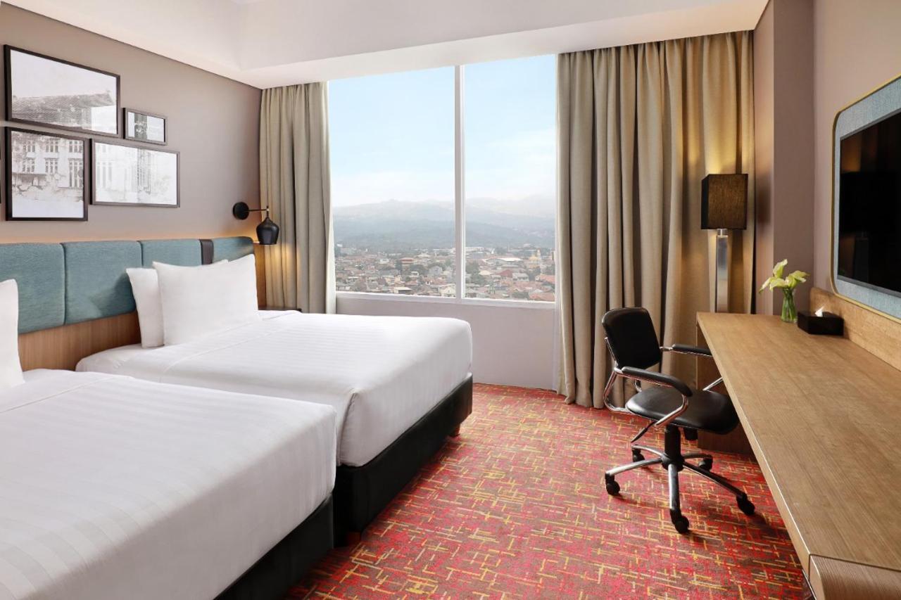 Mercure Bandung Nexa Supratman Extérieur photo